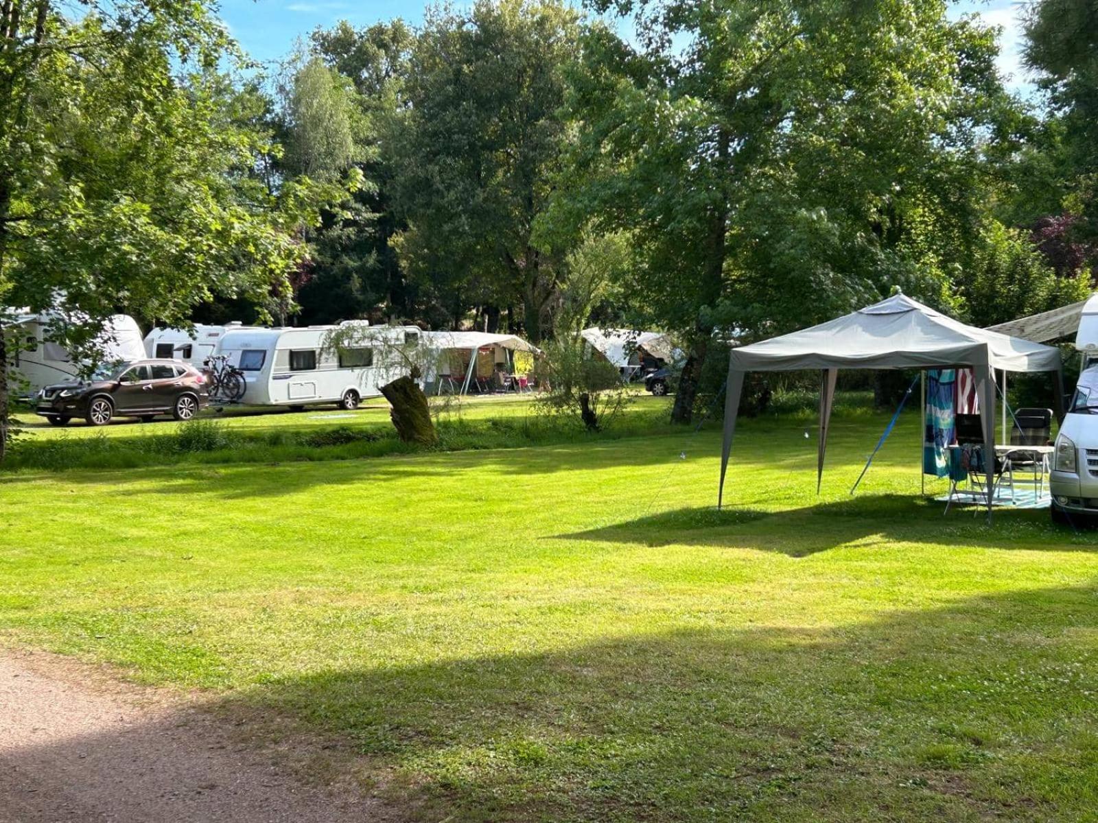 Camping Des Bains Saint-Honoré Szoba fotó